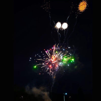 فروش گرم ماندارین عمده فروشی 88 شات کیفیت عالی قیمت کارخانه آتش بازی کیک آتش بازی از چین